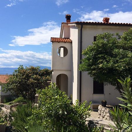 Apartments Nina Omišalj Dış mekan fotoğraf