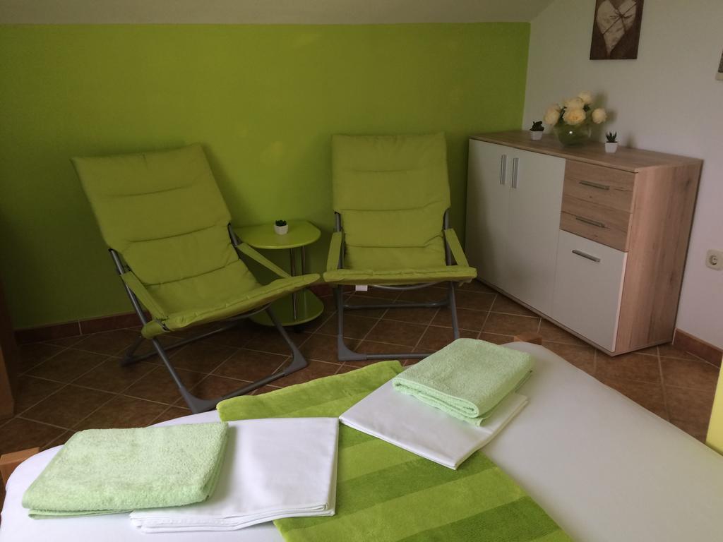 Apartments Nina Omišalj Dış mekan fotoğraf