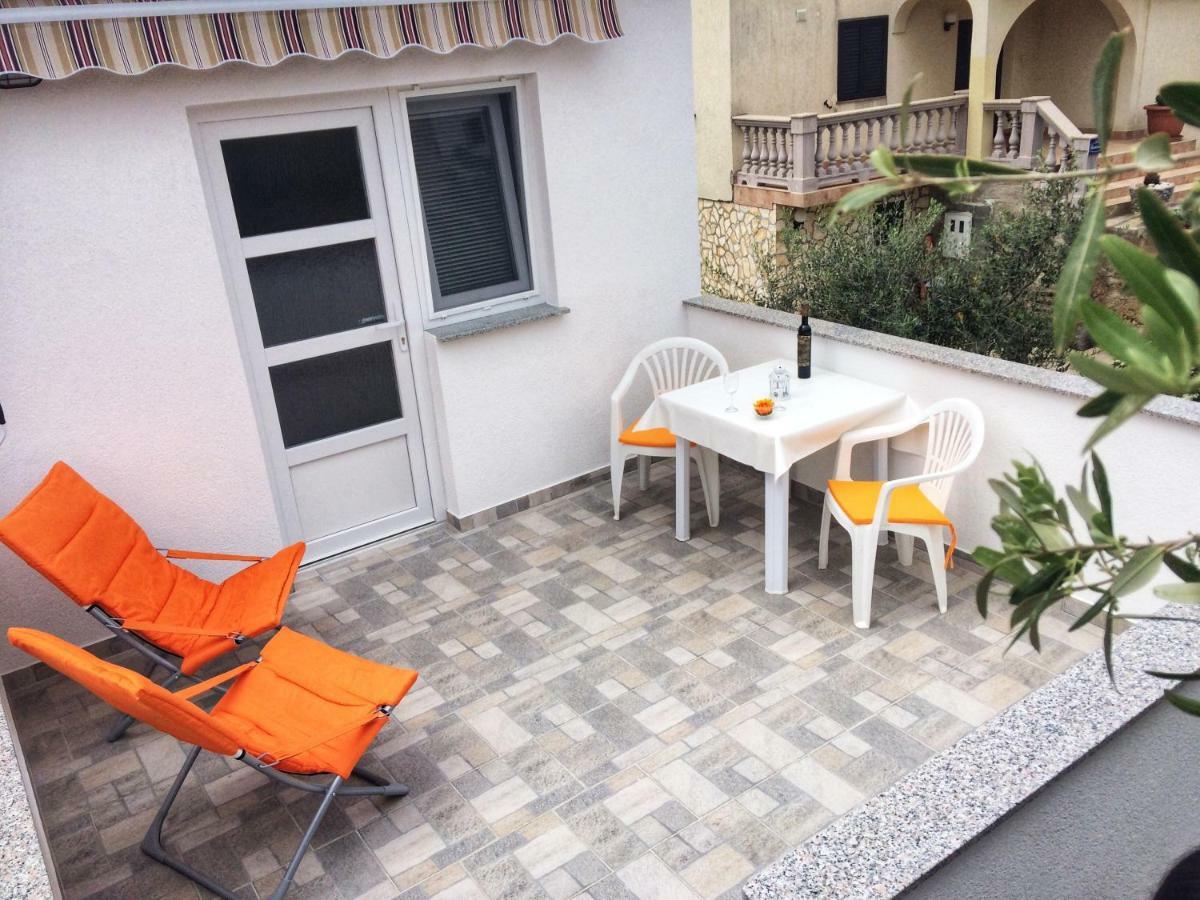 Apartments Nina Omišalj Dış mekan fotoğraf